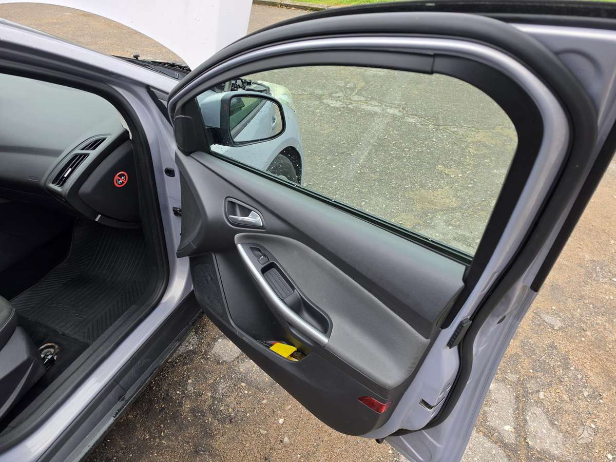 Ford Focus, 1.6 l., Хэтчбек