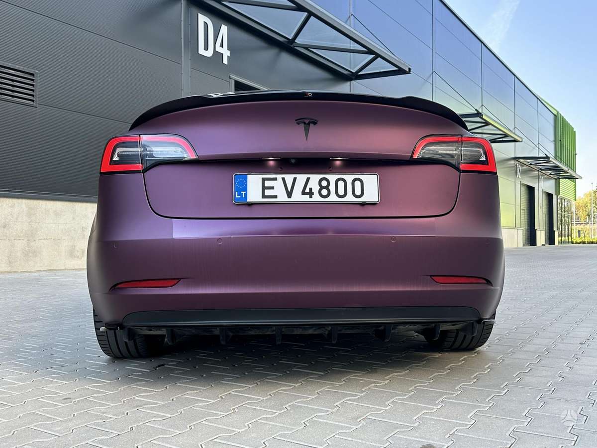 Tesla Model 3, 75 кВт·ч, Хэтчбек