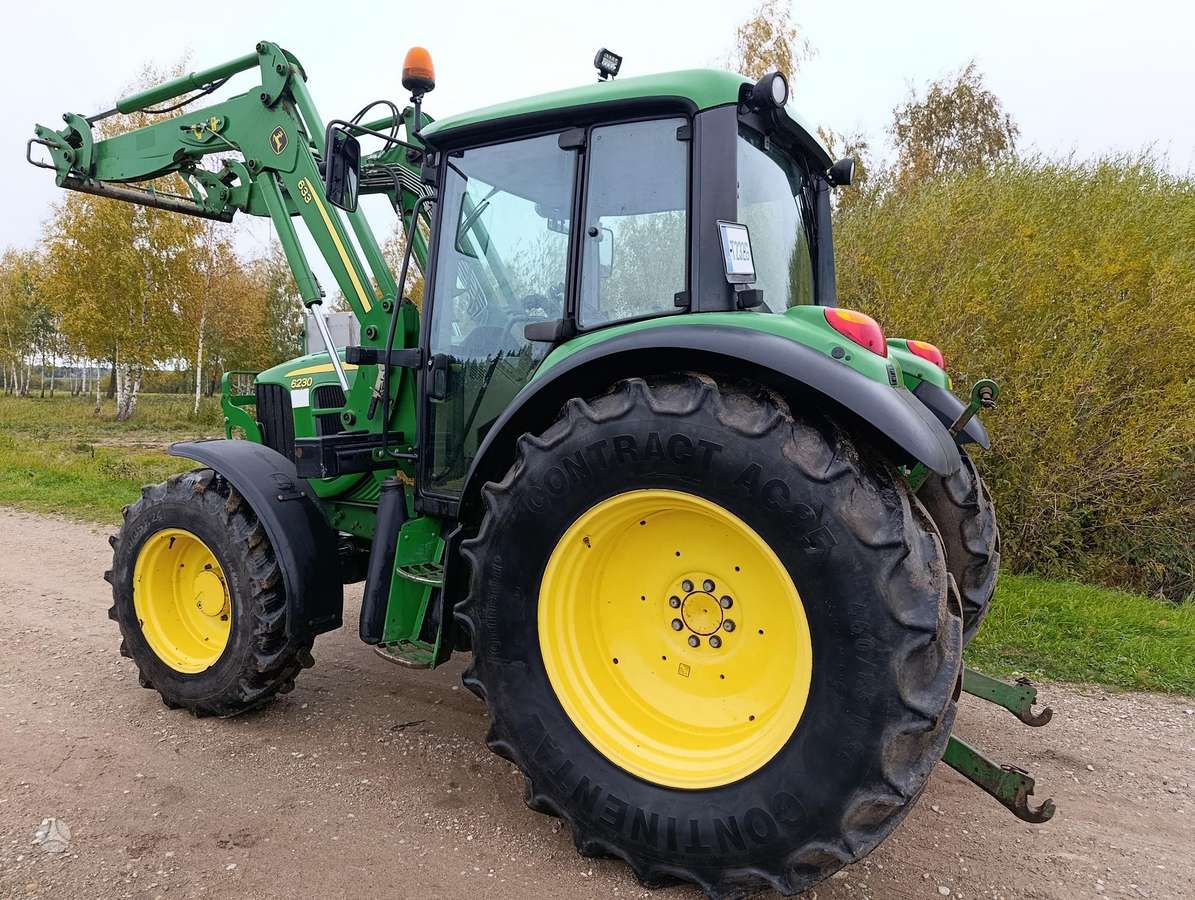 John Deere 6230, traktoriai