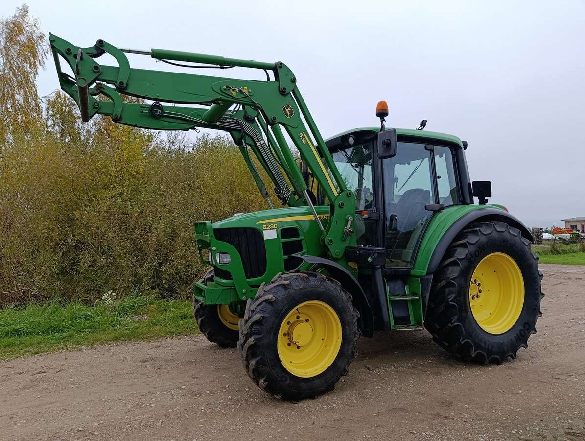 John Deere 6230, traktoriai