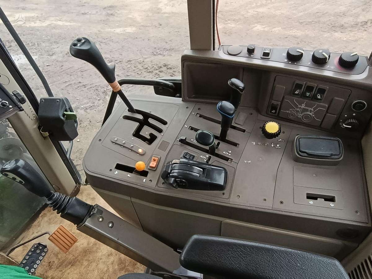 John Deere 6230, тракторы