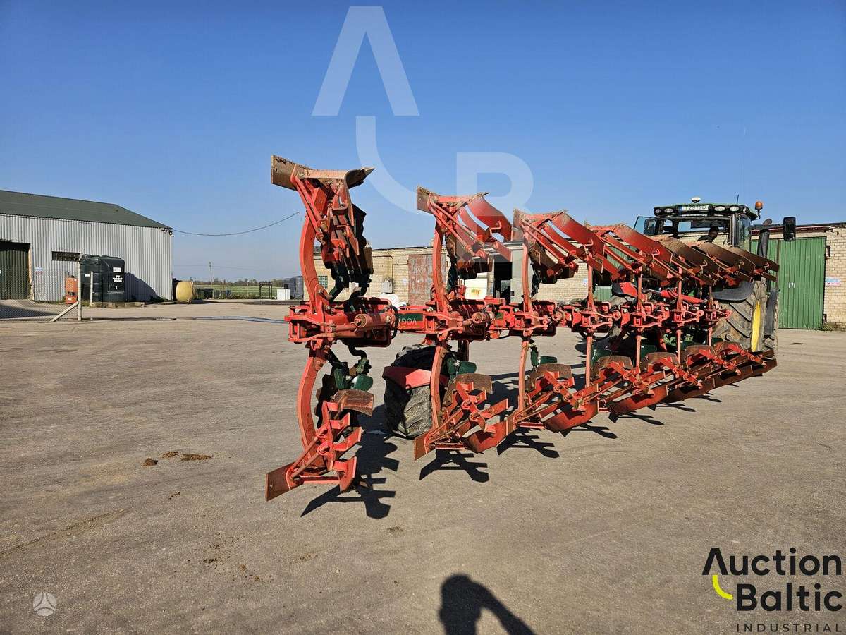 -Kita- VN plus Hektor 1000, ploughs