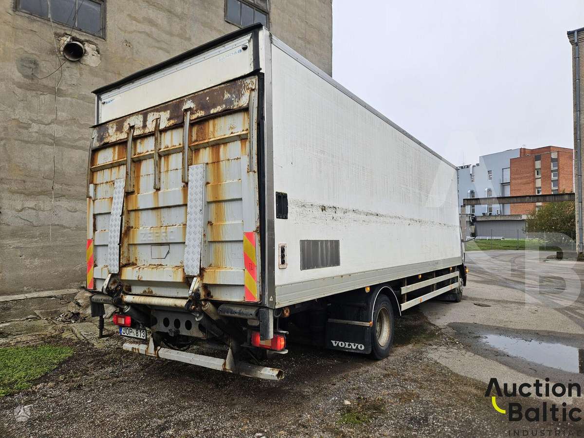 Volvo FL612, kietašoniai