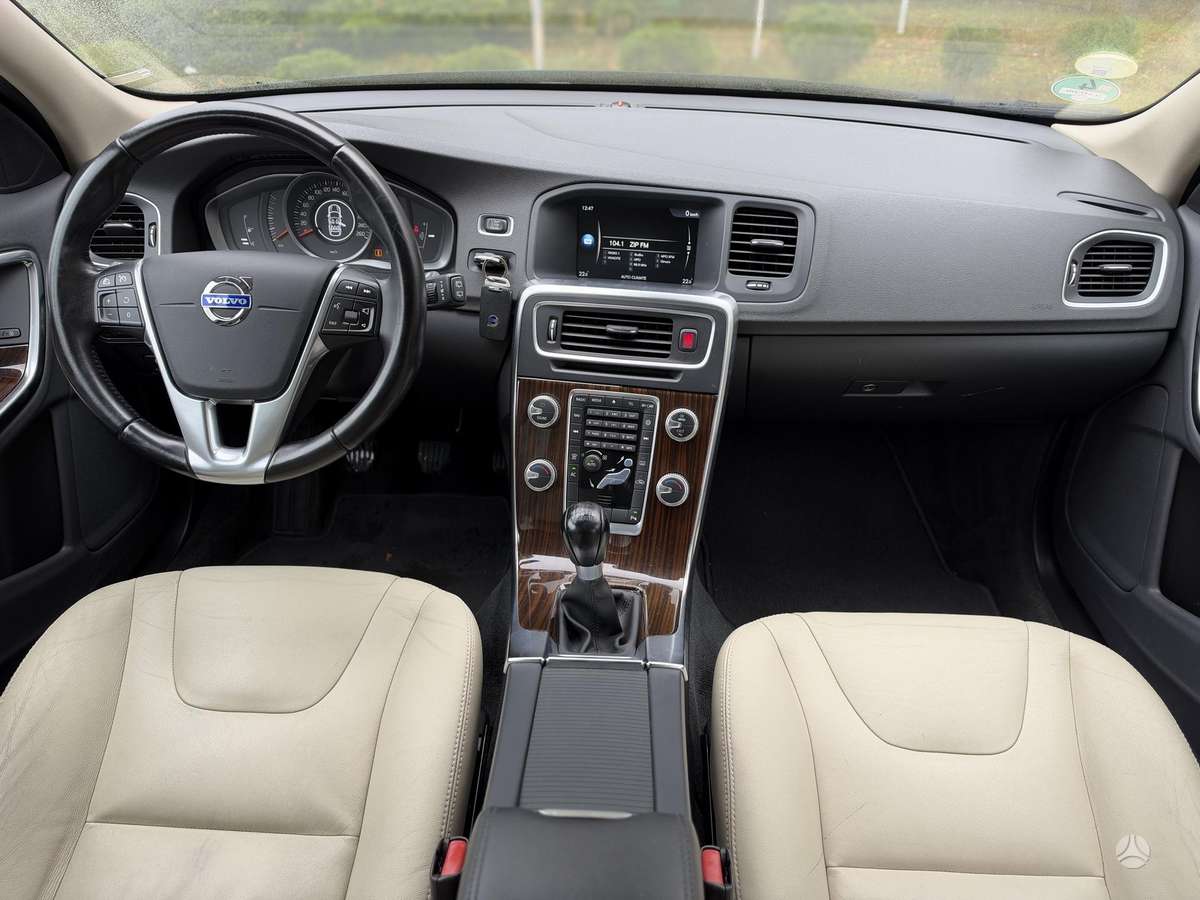 Volvo V60, 2.0 l., Универсал