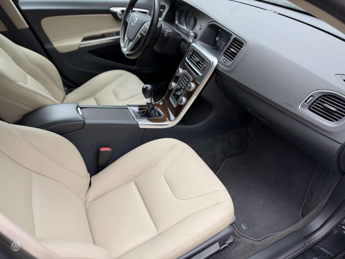 Volvo V60, 2.0 l., Универсал