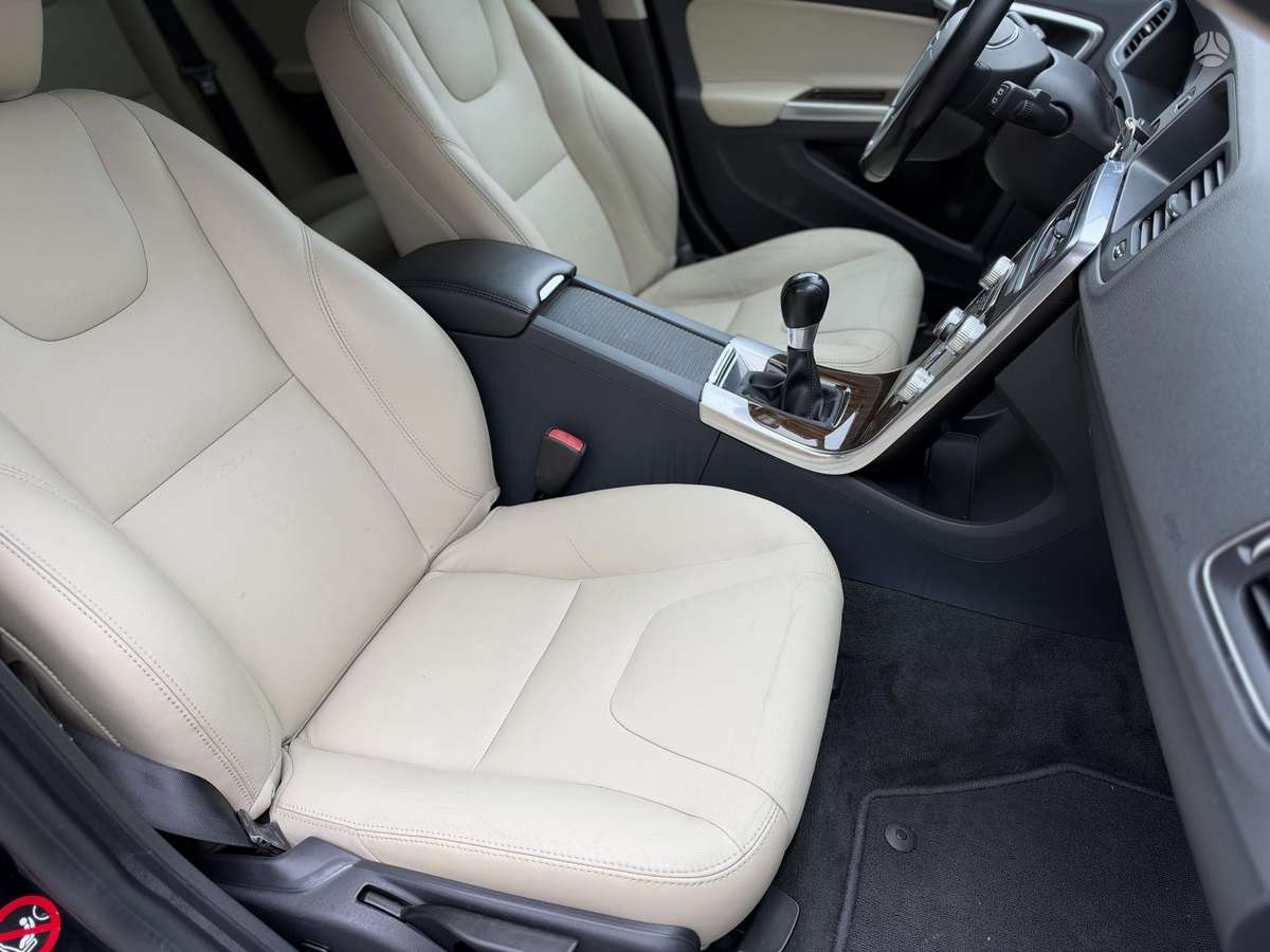 Volvo V60, 2.0 l., Универсал