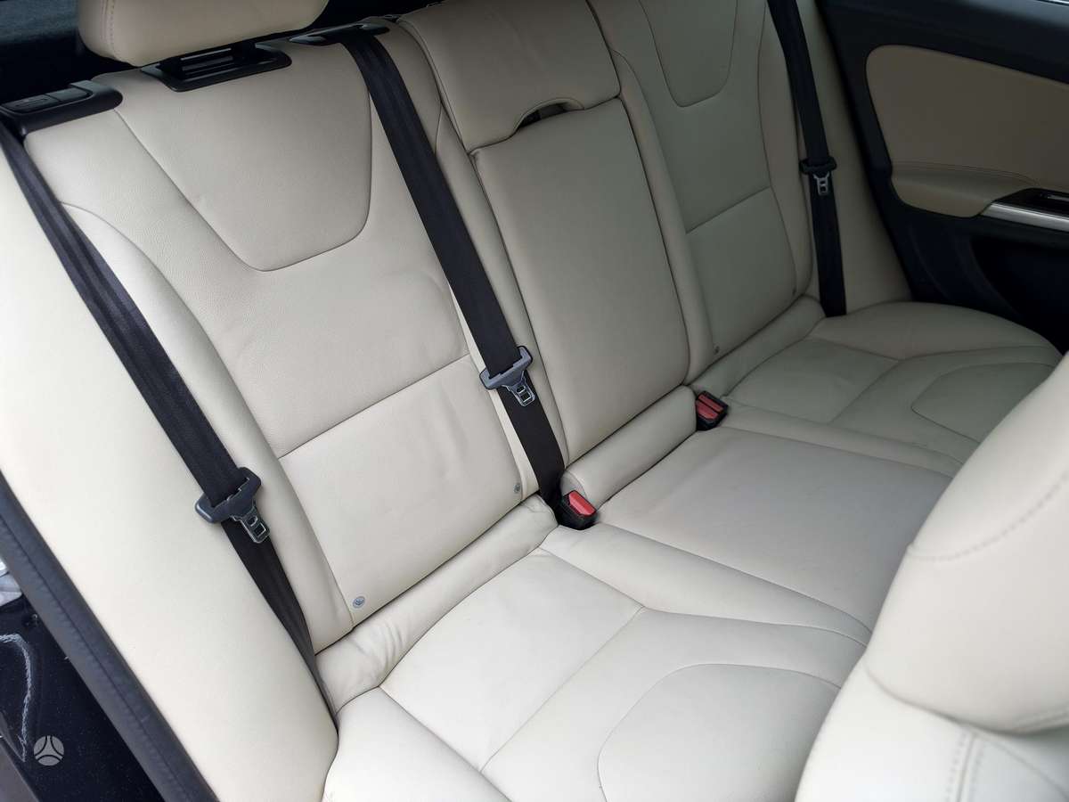 Volvo V60, 2.0 l., Универсал