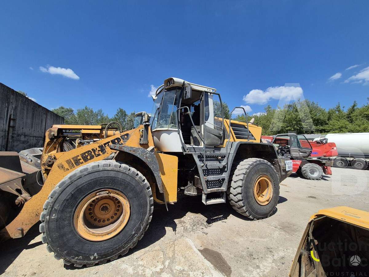 Liebherr L 566, фронтальные погрузчики