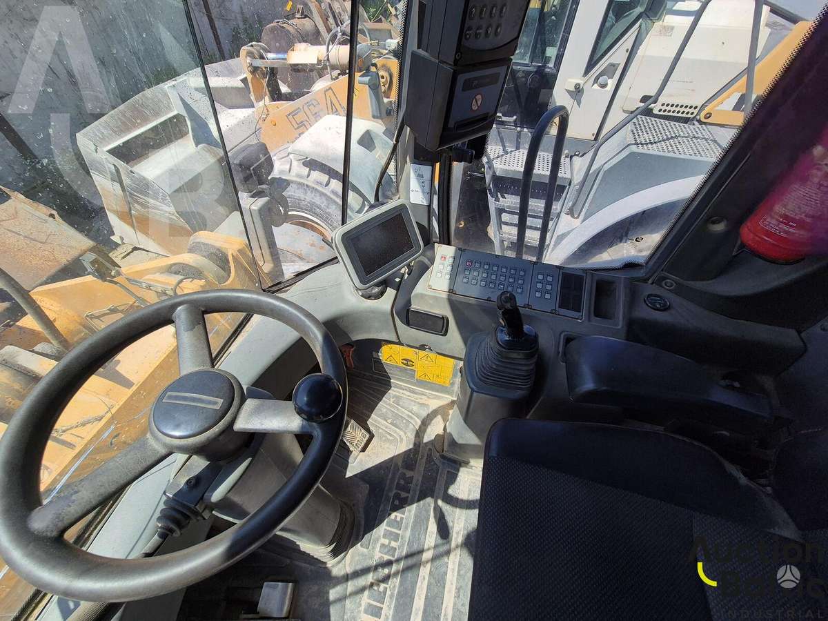 Liebherr L 566, фронтальные погрузчики