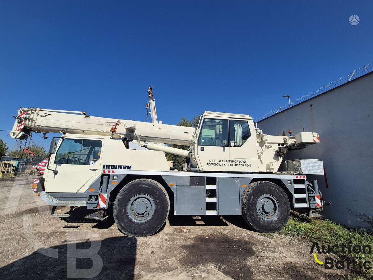 Liebherr LTM 1030-2, kranai