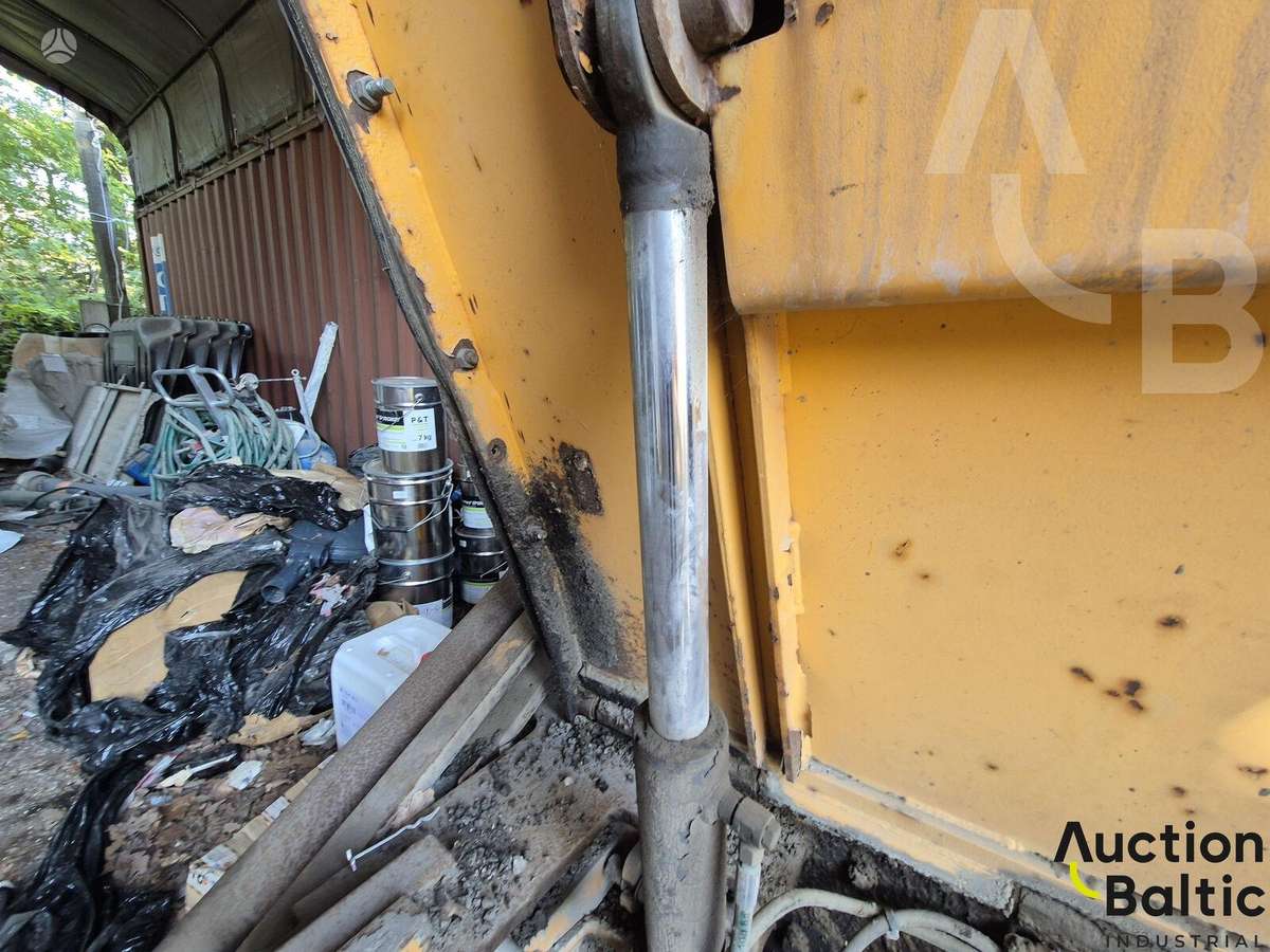 ABG Titan 125, paving machinery