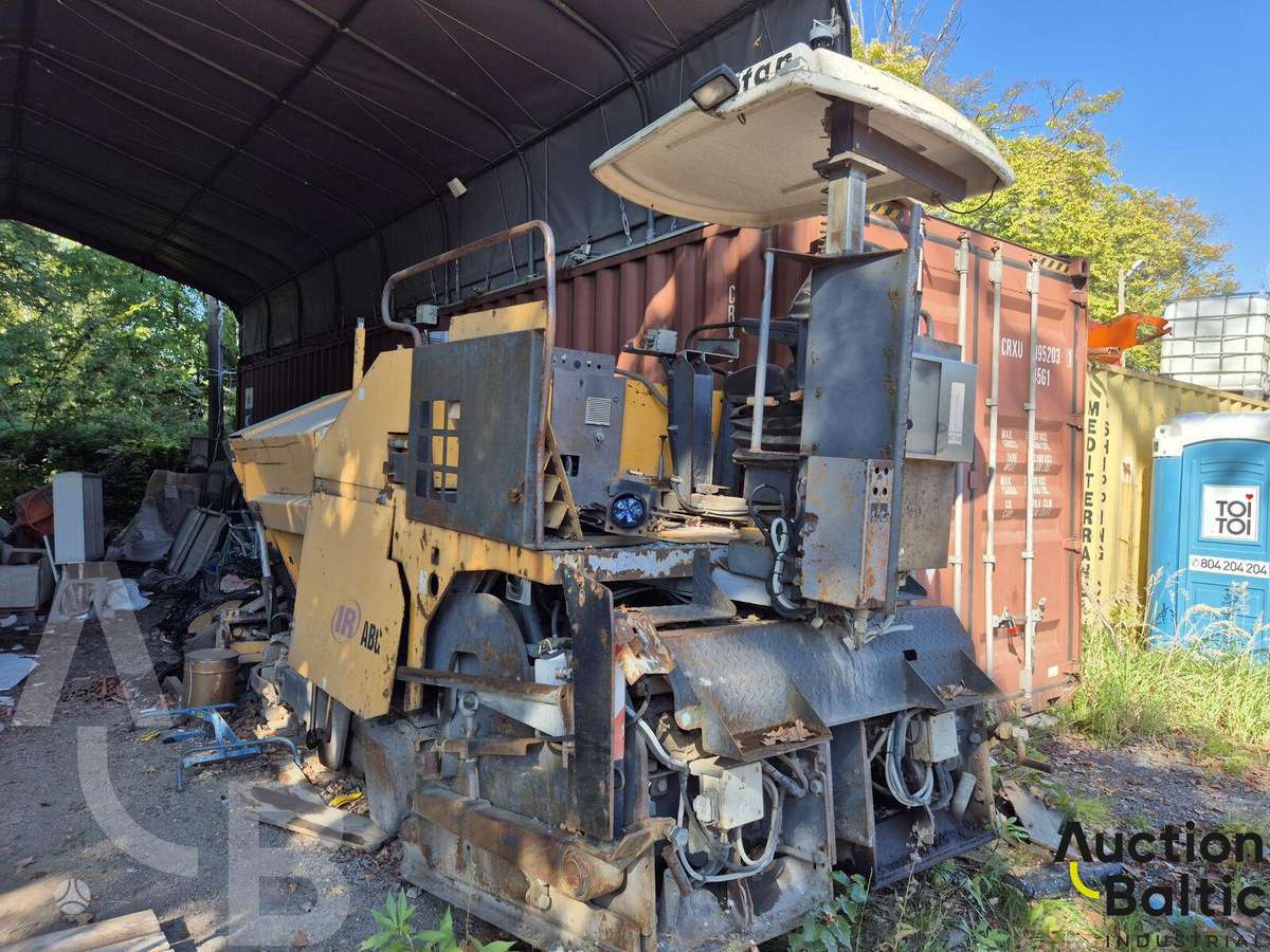 ABG Titan 125, paving machinery