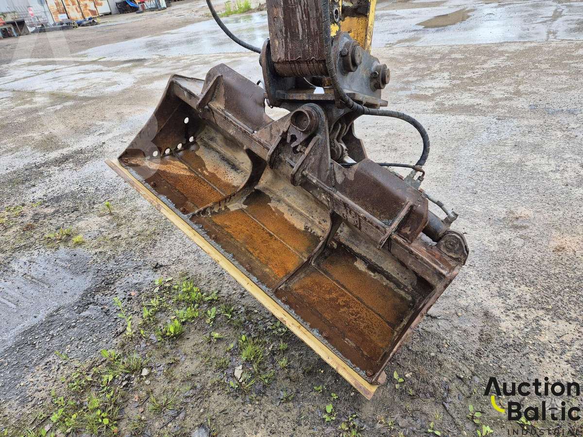 New Holland MH 3.6, экскаваторы