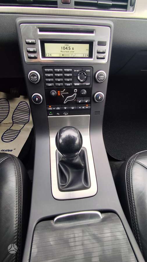 Volvo XC70, 2.4 l., wagon
