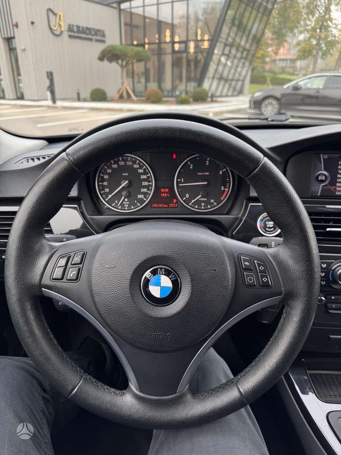 BMW 320, 2.0 l., universalas