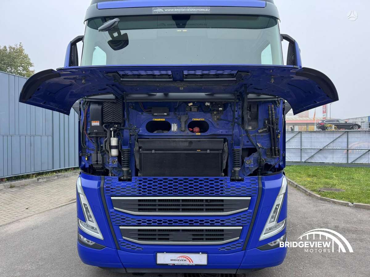 Volvo FH500, double sleeper
