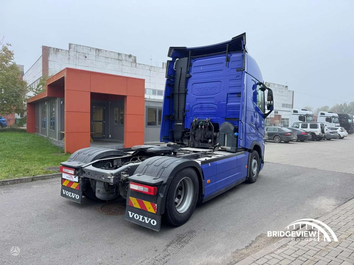Volvo FH500, double sleeper