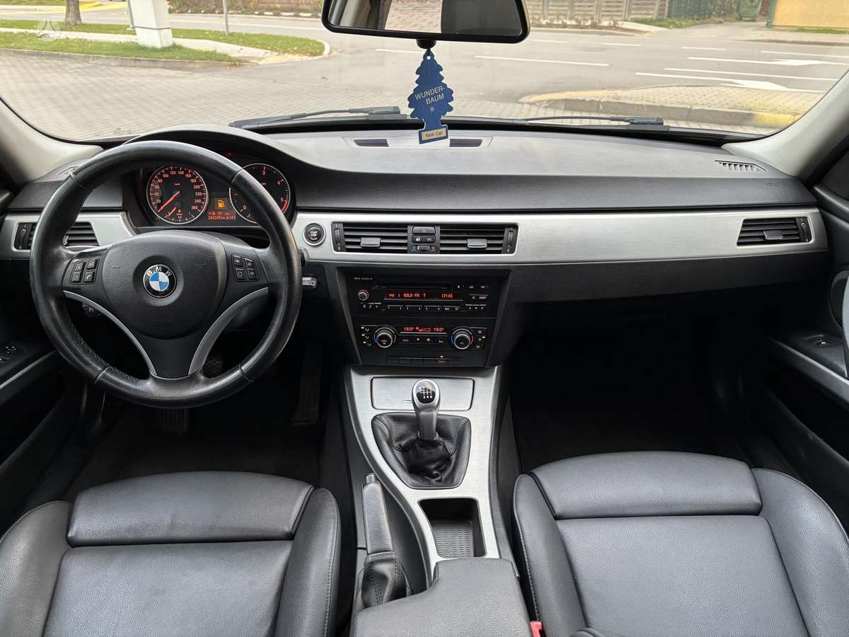 BMW 318, 2.0 l., Универсал