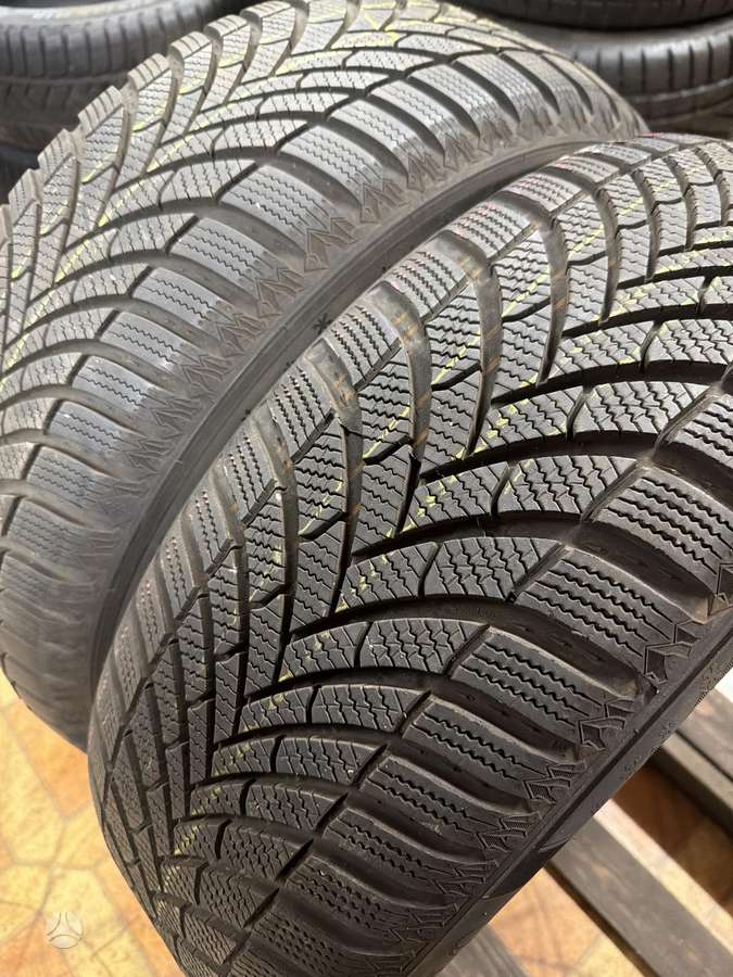 Semperit SpeedGrip 5, зимние 215/55 R17