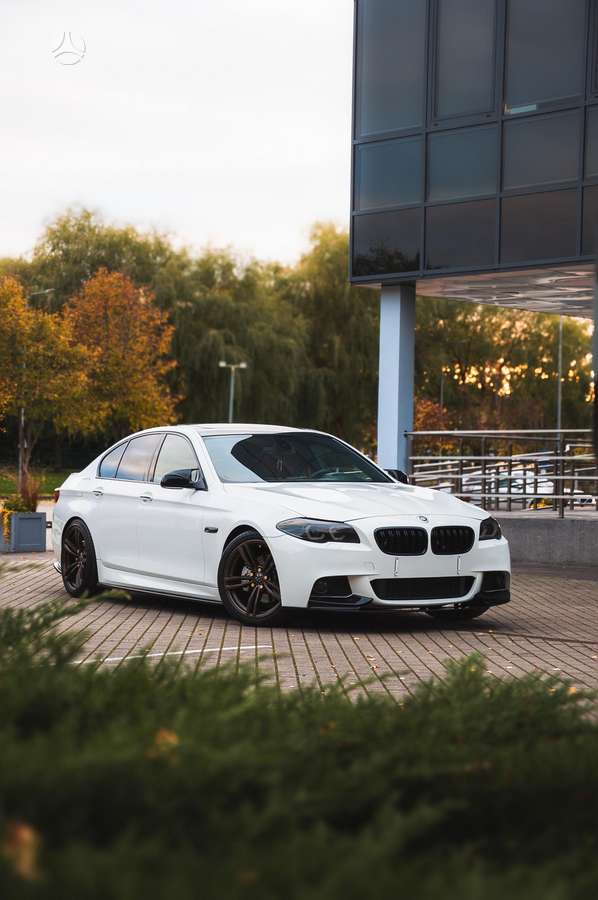 BMW 528, 3.0 l., Седан