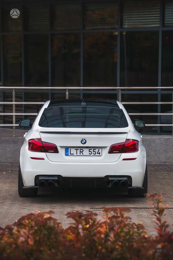 BMW 528, 3.0 l., Седан