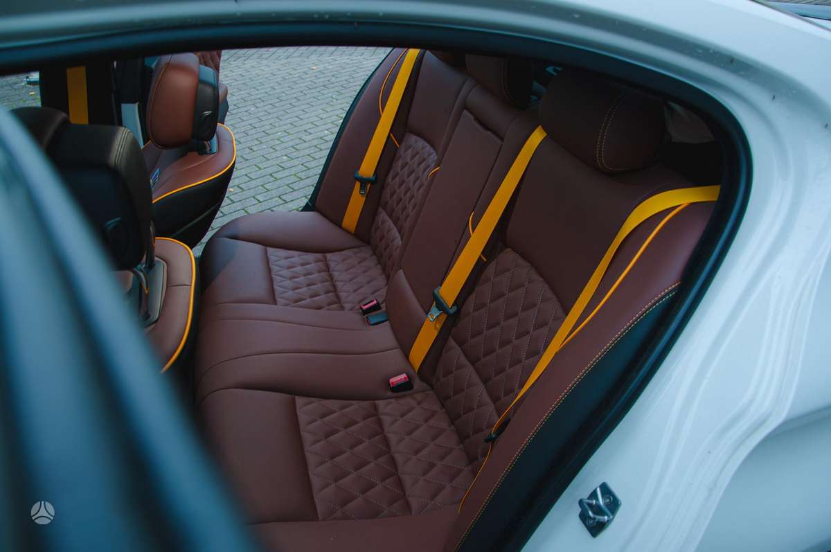 BMW 528, 3.0 l., Седан