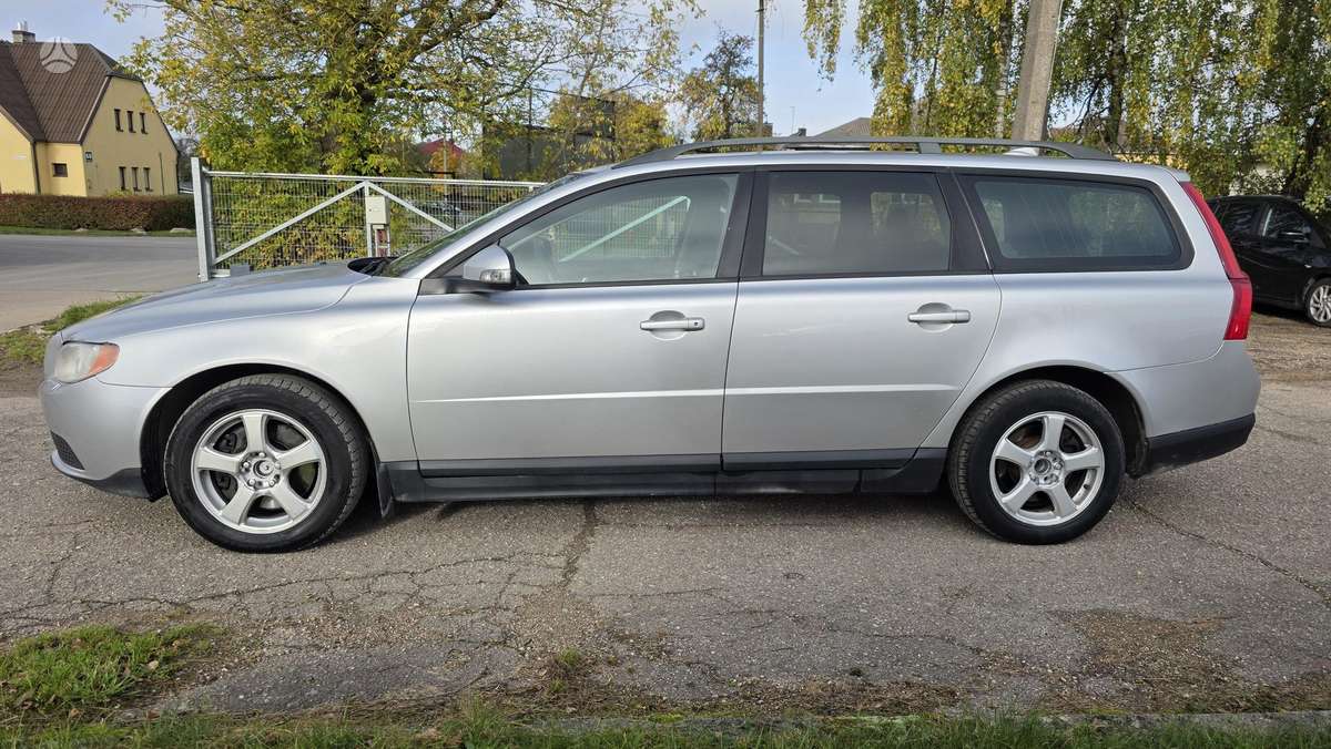 Volvo V70, 2.4 l., wagon