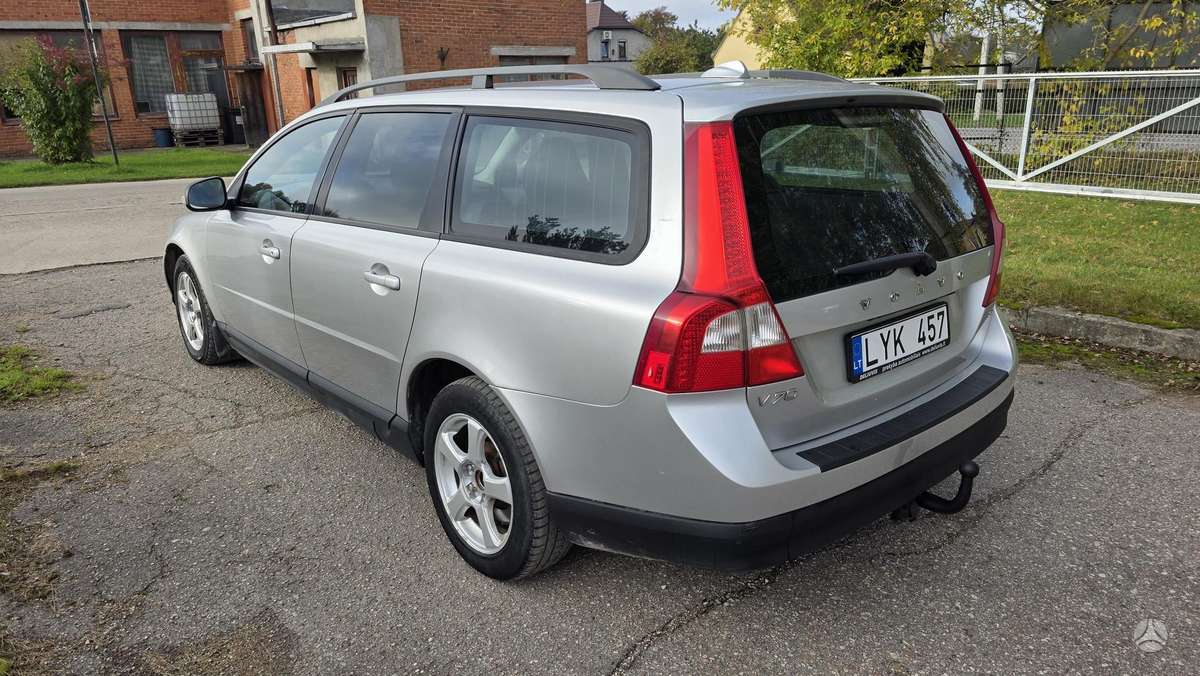 Volvo V70, 2.4 l., wagon