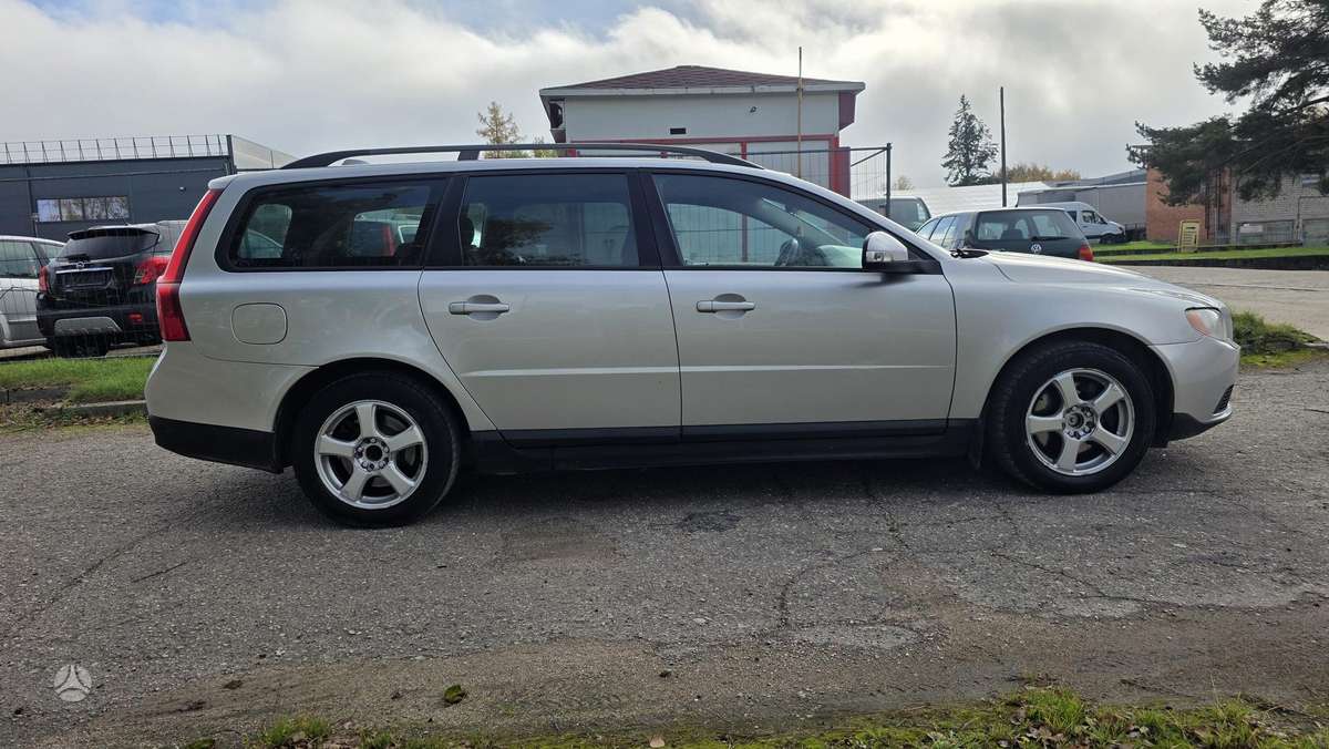 Volvo V70, 2.4 l., wagon
