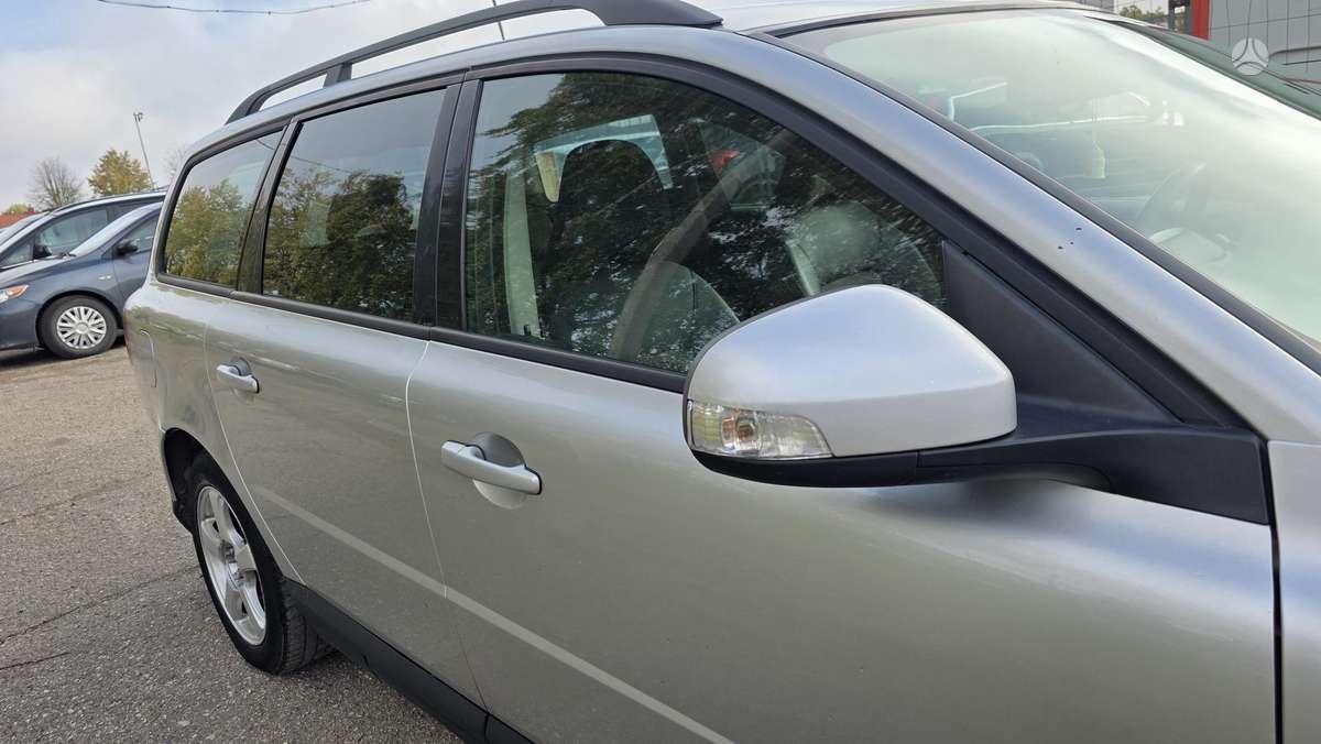 Volvo V70, 2.4 l., wagon