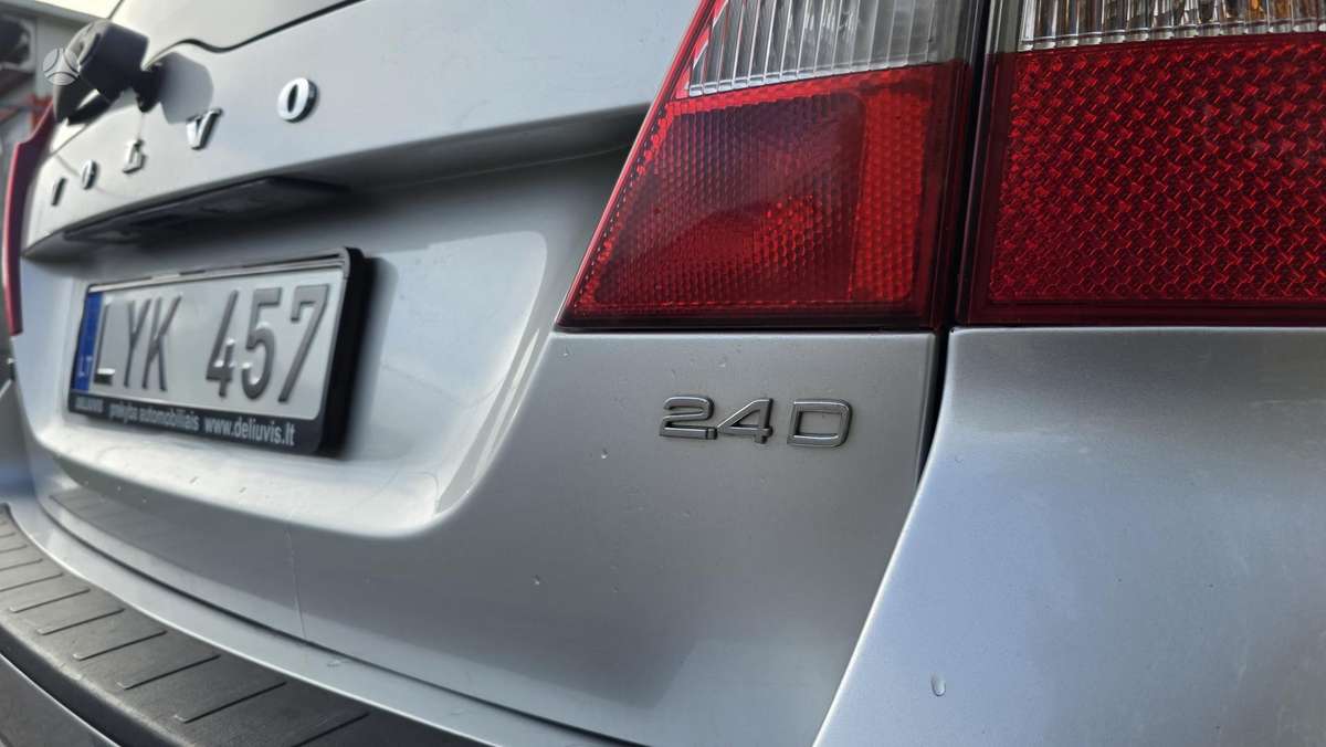 Volvo V70, 2.4 l., wagon