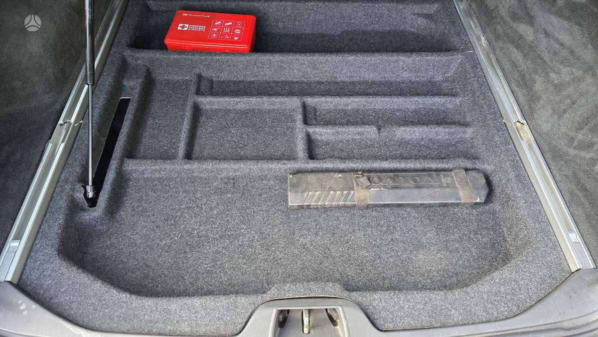 Volvo V70, 2.4 l., wagon