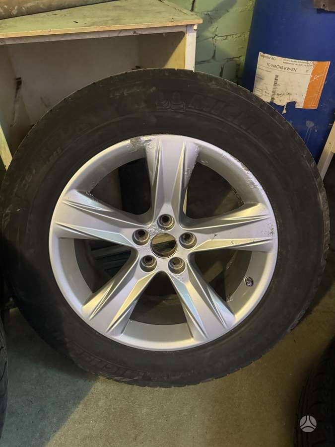 Lexus, light alloy, R18
