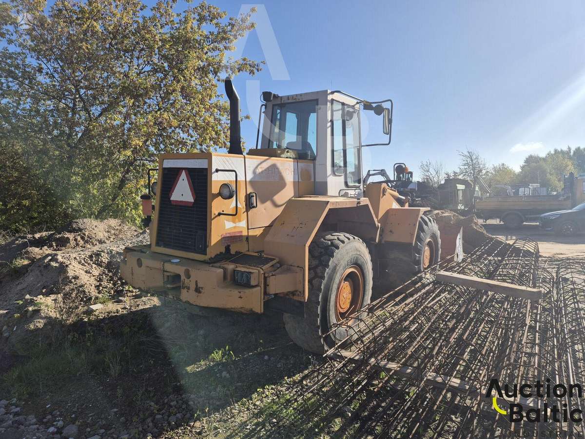 Fiat-Hitachi FR 130, frontal loader