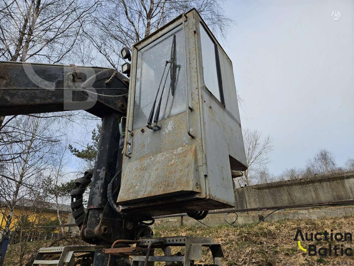 -Kita- R 480, форвардеры