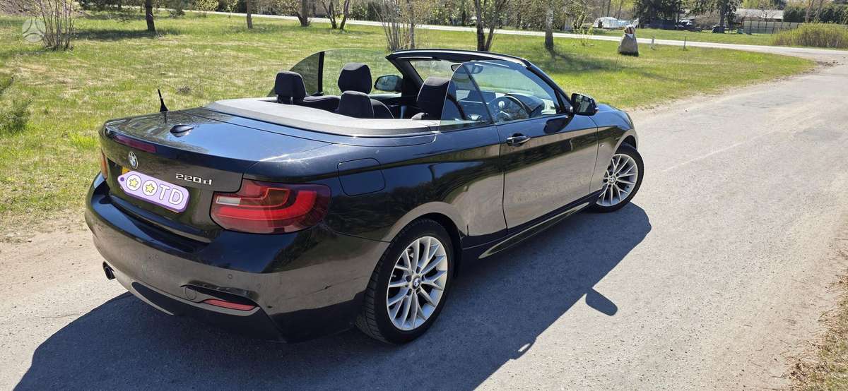 BMW 220