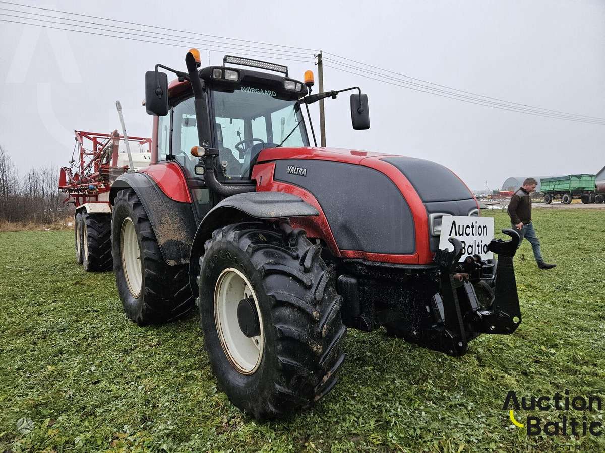 Valtra T190, traktoriai
