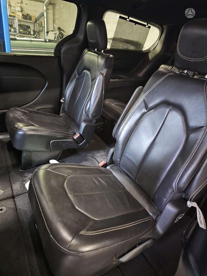 Chrysler Pacifica kėbulo dalys