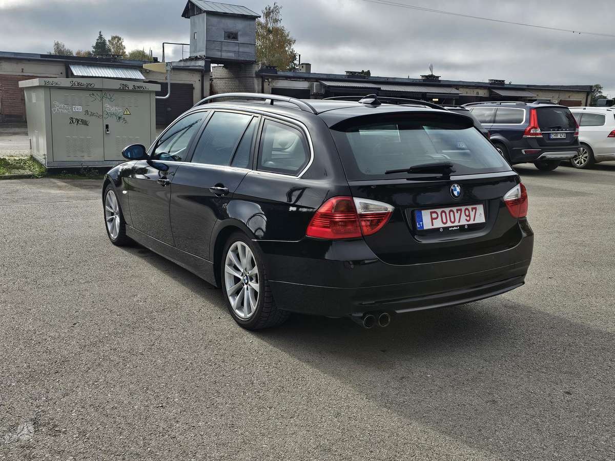 BMW 325, 2.5 l., wagon