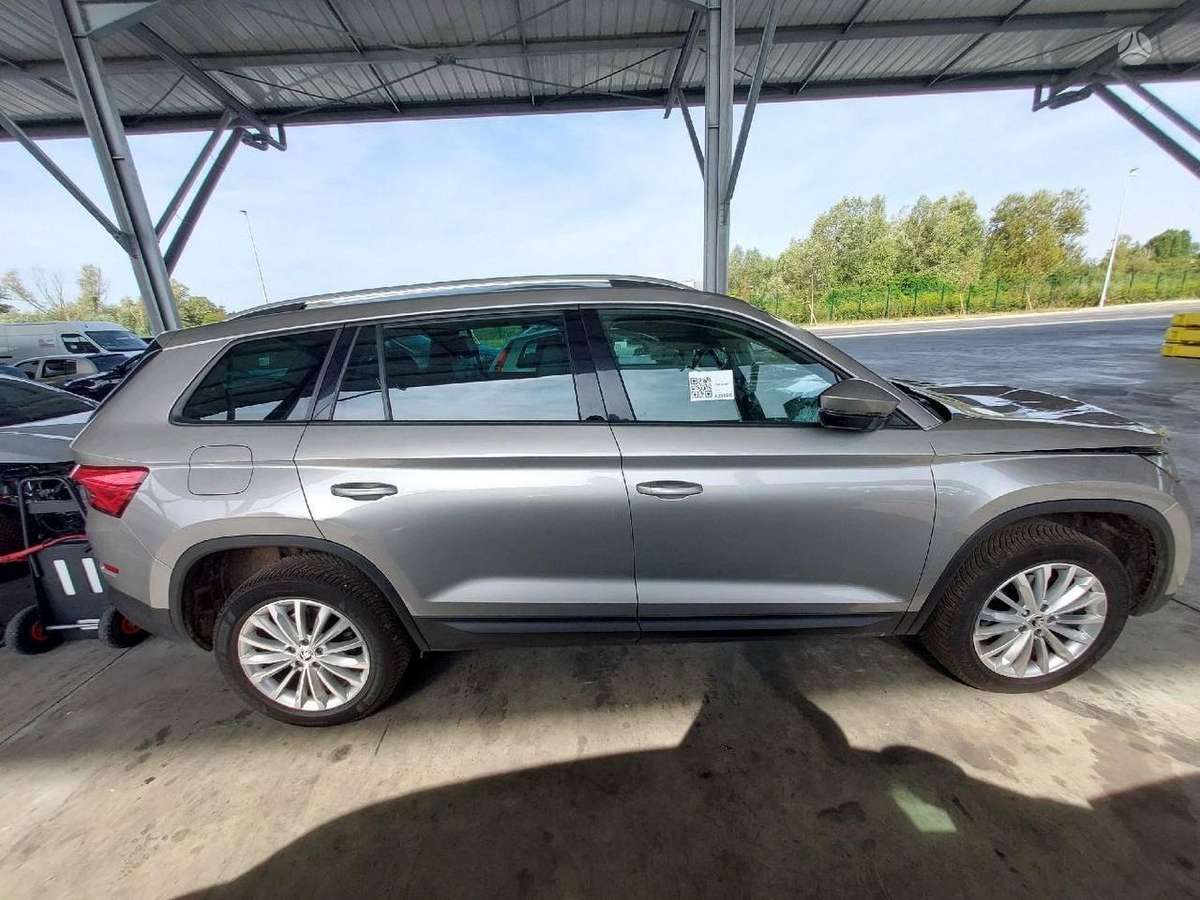 Skoda Kodiaq dalimis. Variklis dfga dėžė uay spalva 4k f8h