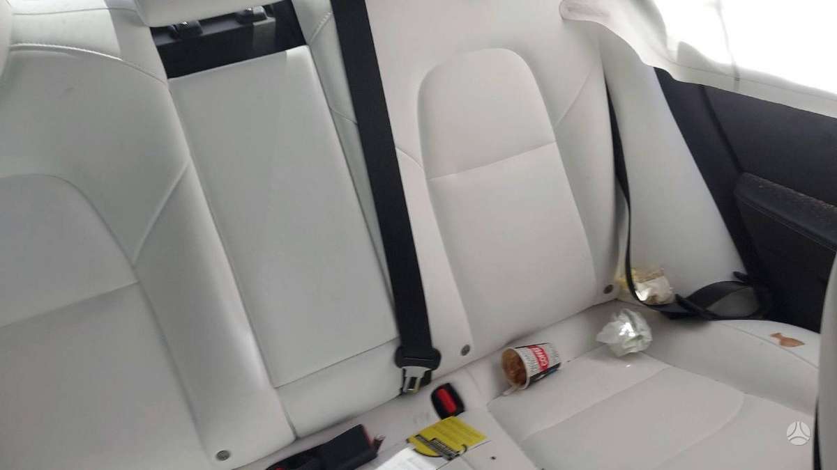 Tesla Model 3 по частям