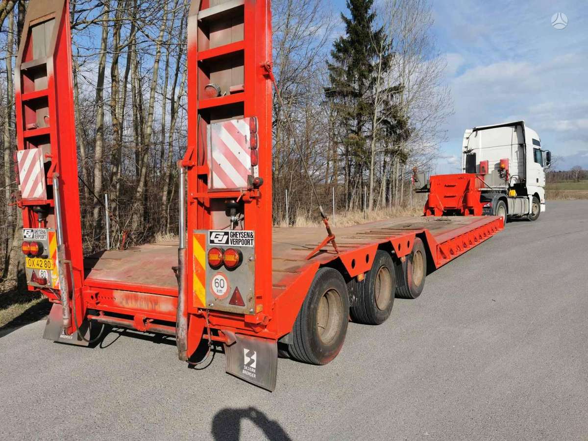 -Kita-, auto transporter
