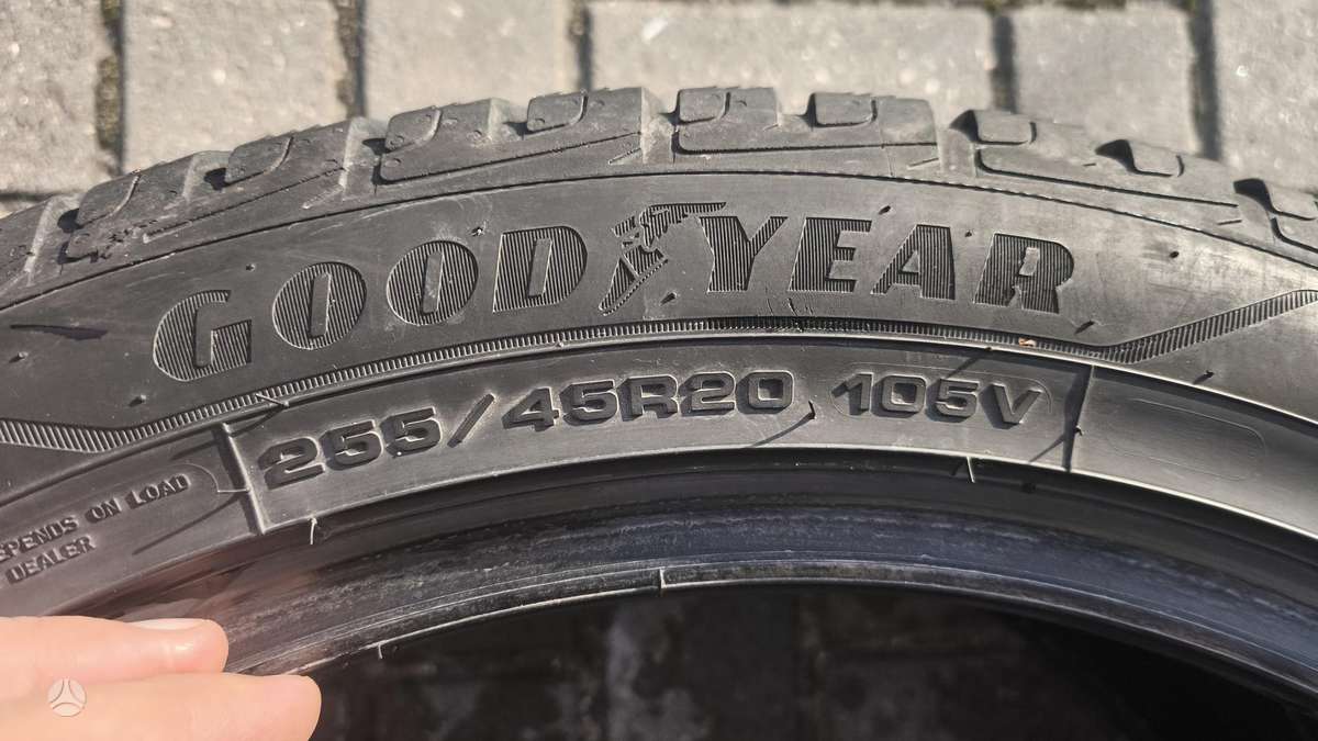 Goodyear, зимние 255/45 R20