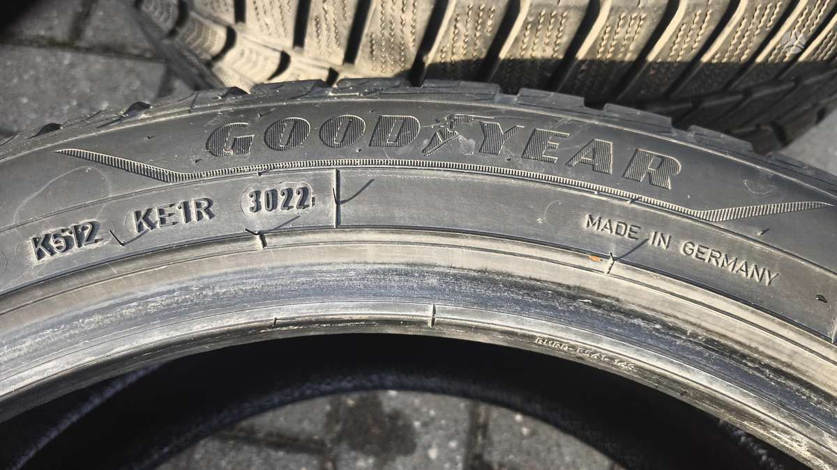 Goodyear, winter 255/45 R20