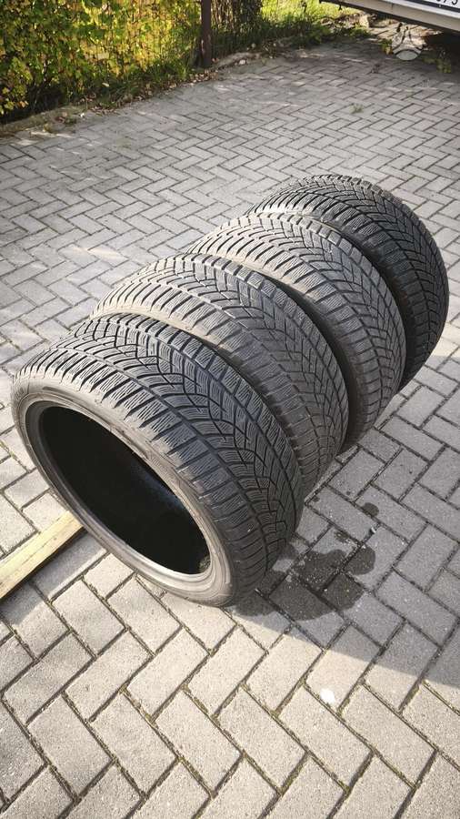 Goodyear, зимние 255/45 R20