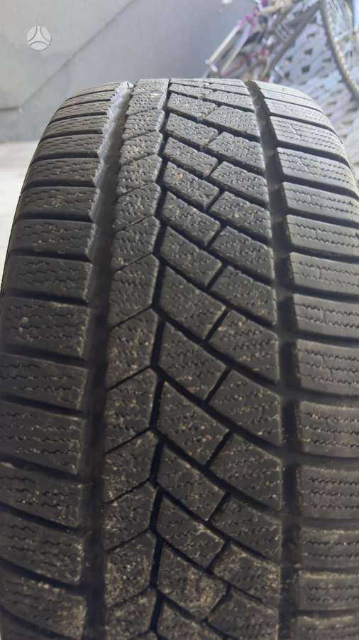 Continental, winter 225/45 R18