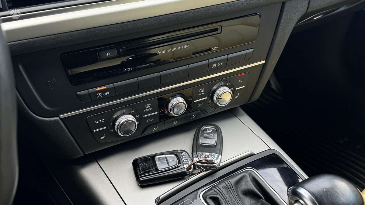 Audi A6, 2.0 l., Седан