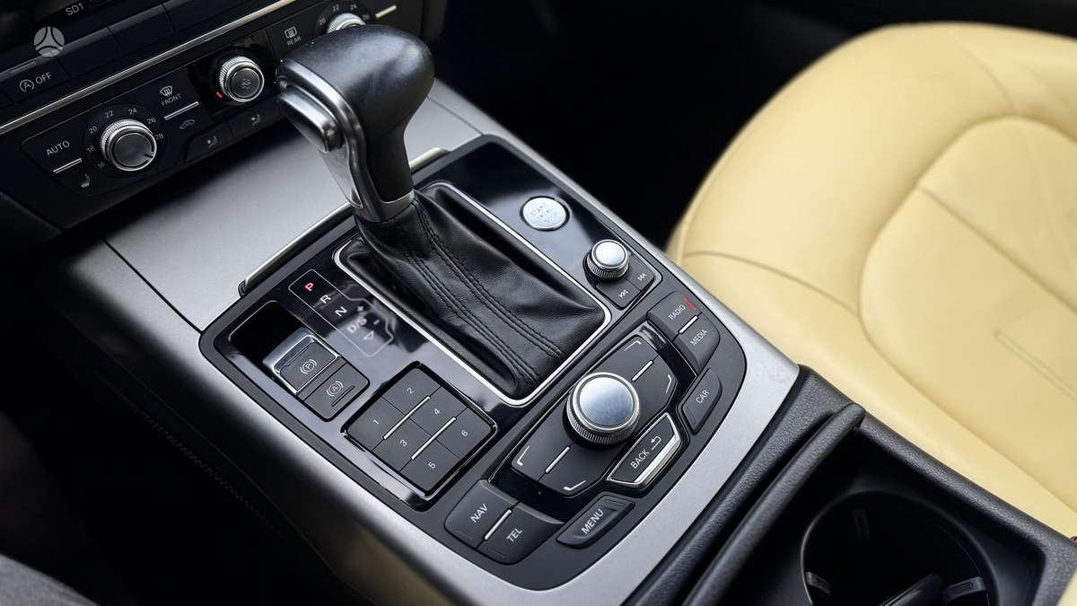 Audi A6, 2.0 l., Седан