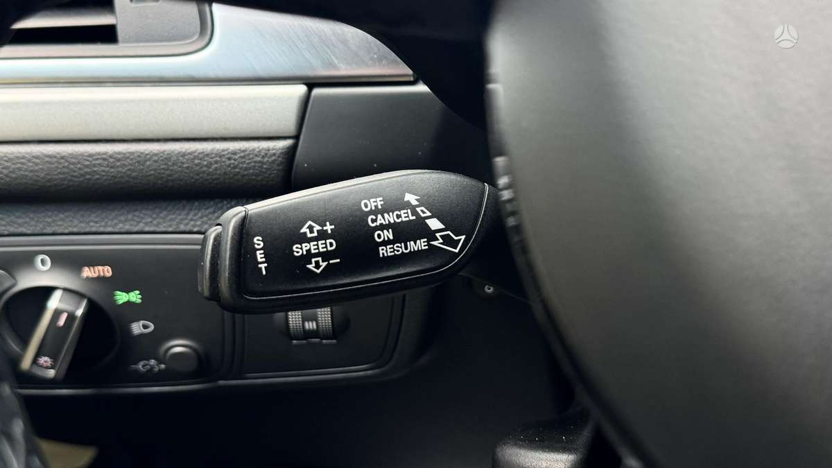 Audi A6, 2.0 l., Седан