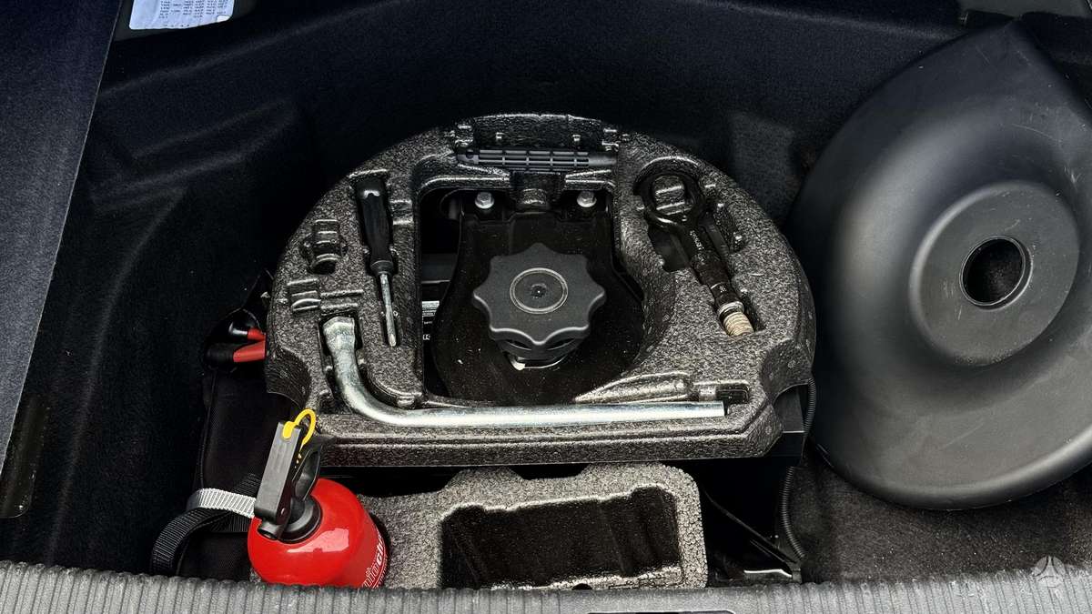 Audi A6, 2.0 l., Седан